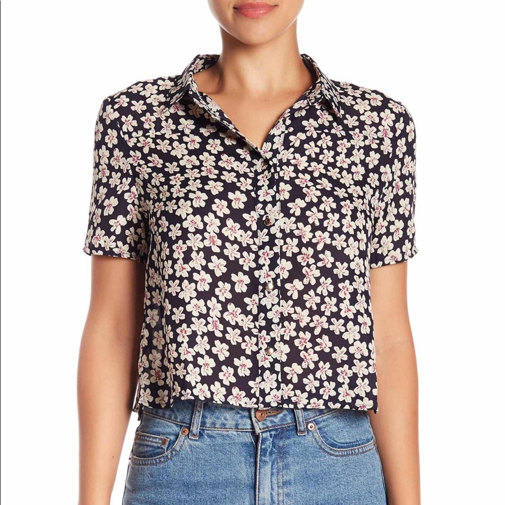 BLVD Short Sleeve Floral Print Blouse Shirt